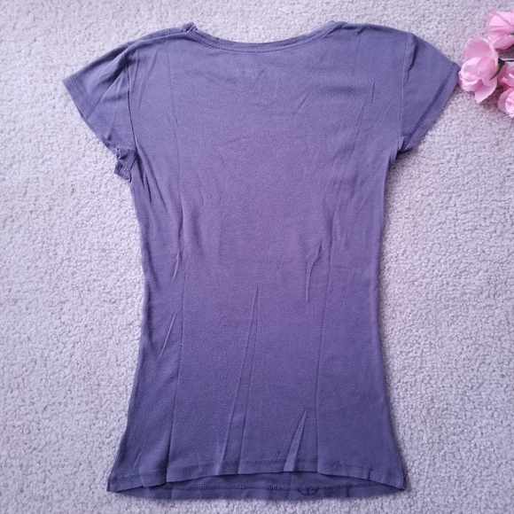 Arizona Grey Heart Peace Sign Gingham Short Sleeve Tshirt - Picture 5 of 7